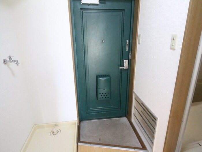 物件内観写真14　(玄関)