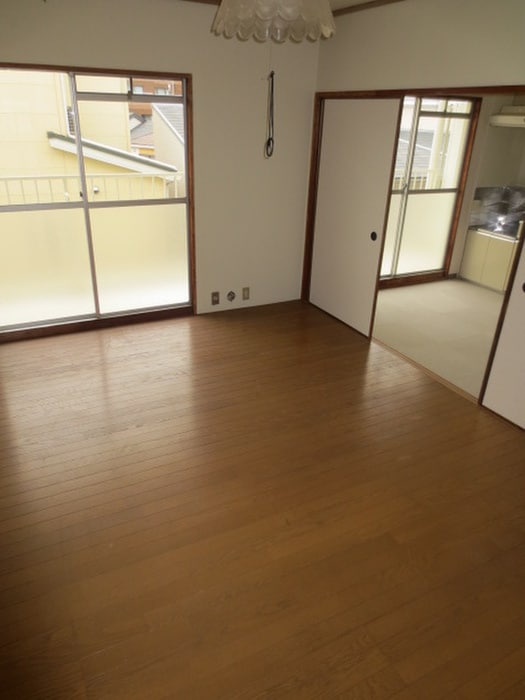 物件内観写真4　(居室)