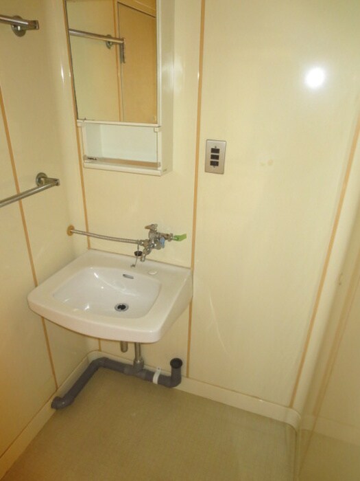 物件内観写真9　(洗面)