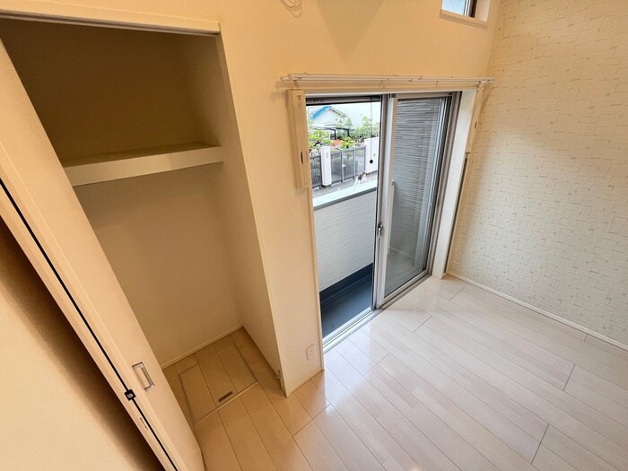 物件内観写真13　(収納)