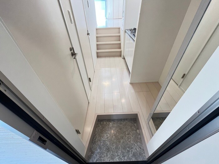 物件内観写真20　(玄関)