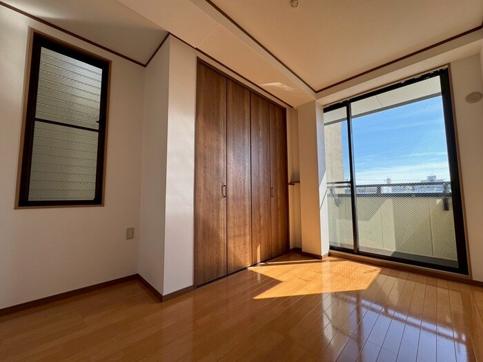 物件内観写真8　(居室)