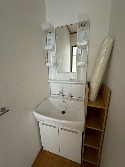 物件内観写真11　(洗面)