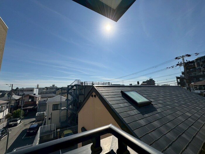 物件内観写真16　(室内からの展望)