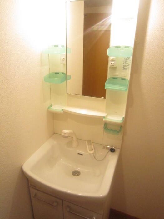 物件内観写真8　(洗面)