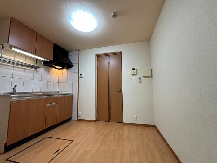 物件内観写真6　(居室)