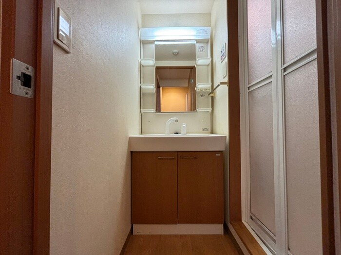 物件内観写真12　(洗面)