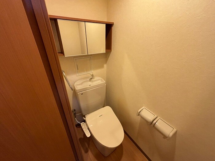 物件内観写真15　(トイレ)