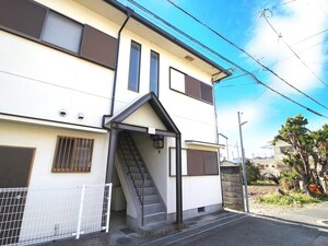 ア－ルズコ－ト外観写真