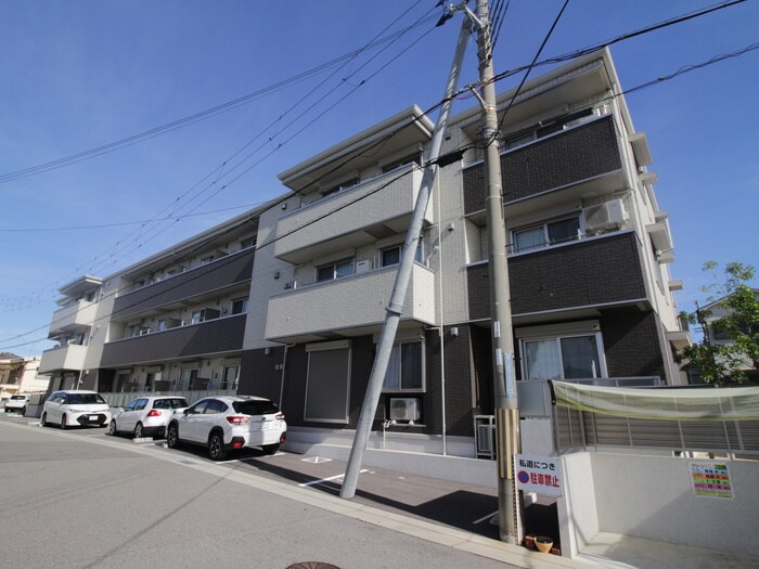 物件外観写真1　(外観写真)