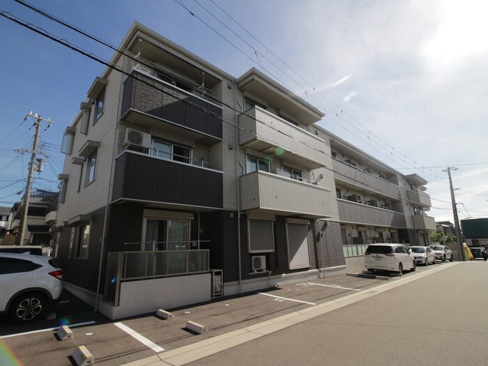 物件外観写真2　(外観写真)