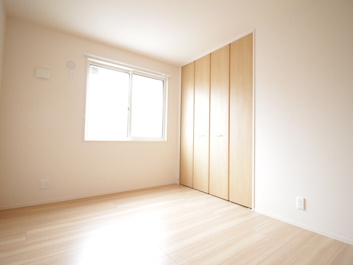 物件内観写真8　(居室)