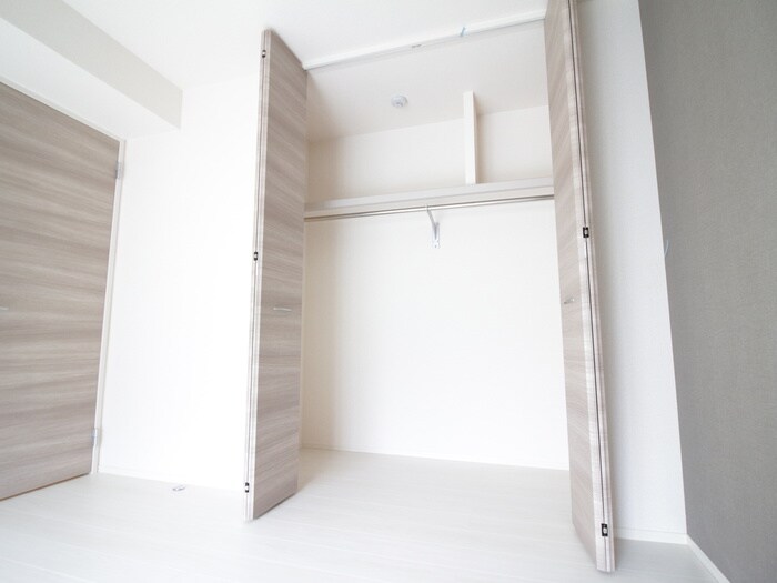 物件内観写真13　(収納)