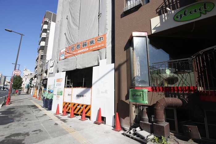 物件外観写真5　(エントランス部分)