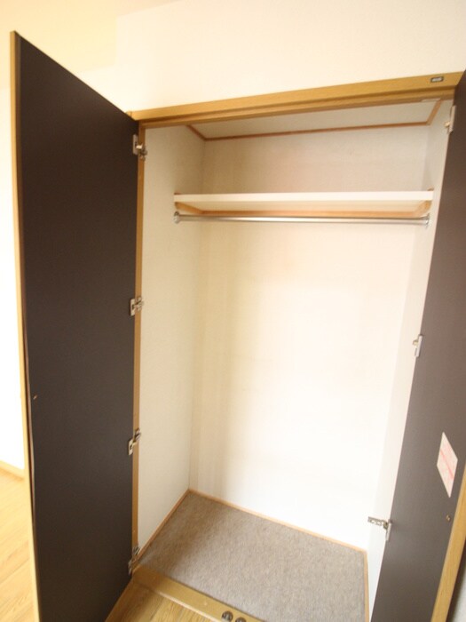 物件内観写真13　(収納)
