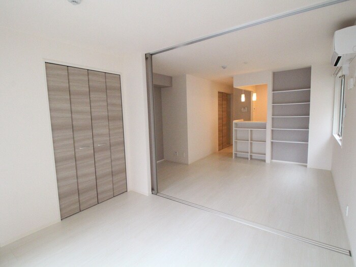 物件内観写真7　(居室)