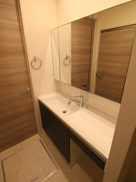 物件内観写真11　(洗面)