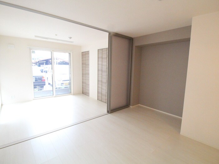 物件内観写真15　(居室)