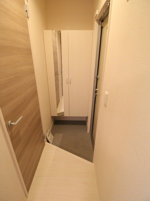 物件内観写真21　(玄関)