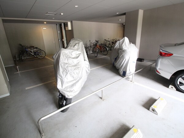 バイク置き場