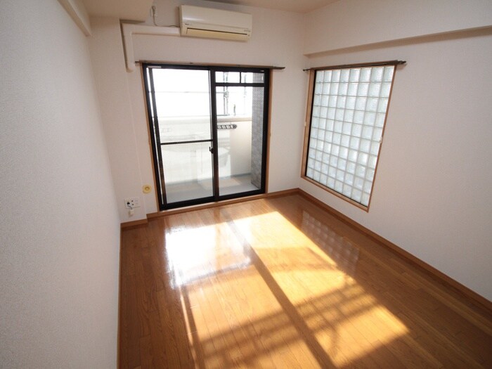 物件内観写真6　(居室)