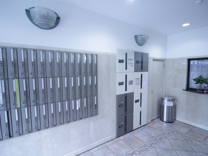 物件外観写真4　(建物設備)