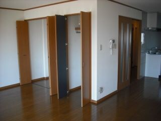 物件内観写真4　(居室)