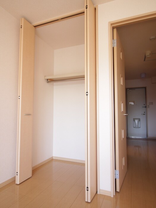 物件内観写真10　(収納)