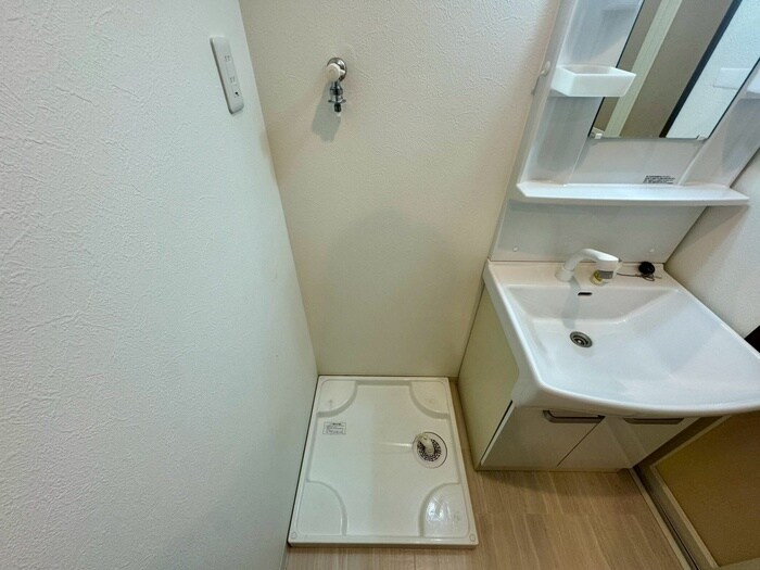 物件内観写真13　(洗濯機置場)