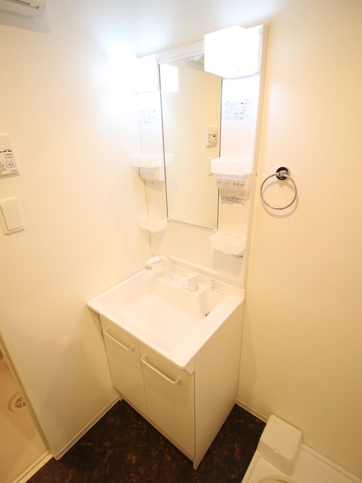 物件内観写真15　(洗面)