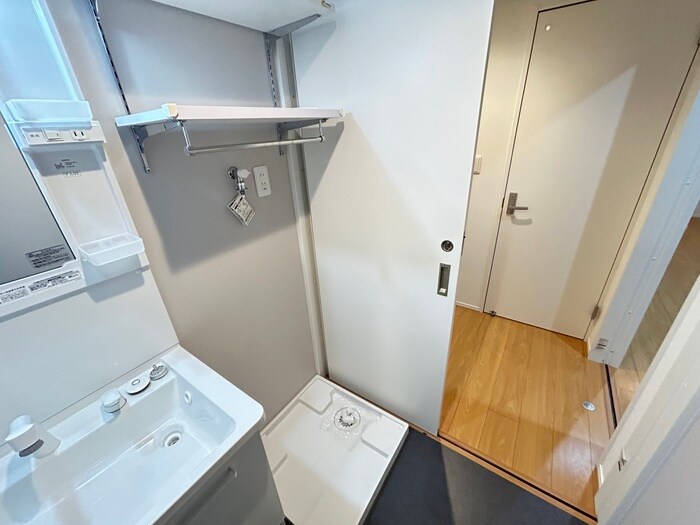 物件内観写真12　(洗濯機置場)