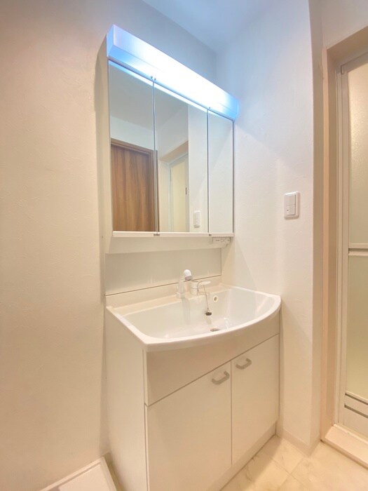 物件内観写真13　(洗面)