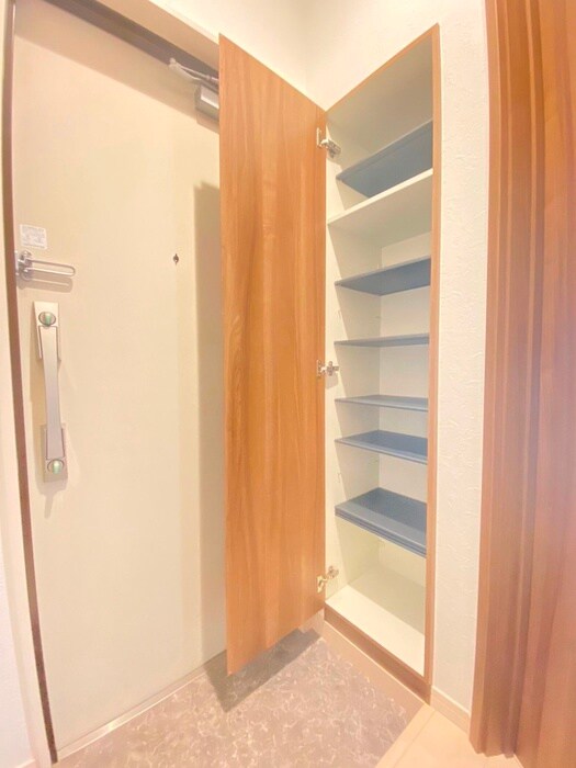 物件内観写真18　(靴箱)