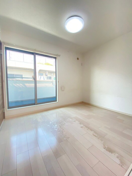 物件内観写真21　(居室)