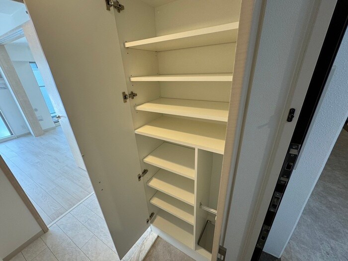 物件内観写真16　(靴箱)