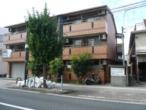 グランディ高槻Ⅱ外観写真