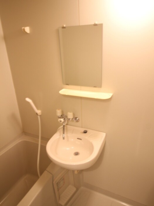 物件内観写真8　(洗面)