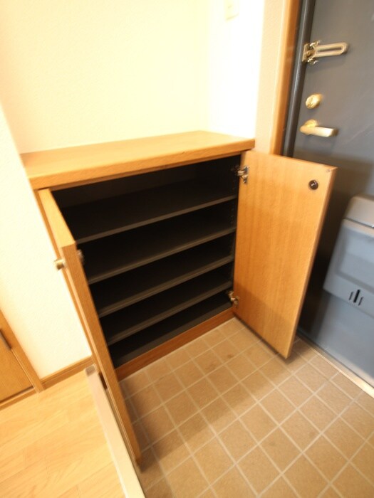 物件内観写真13　(廊下)