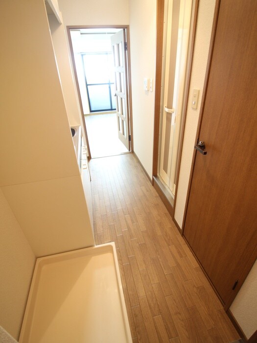 物件内観写真17　(廊下)