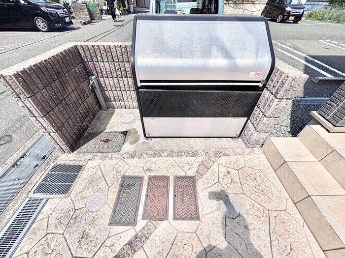 物件外観写真3　(建物設備)