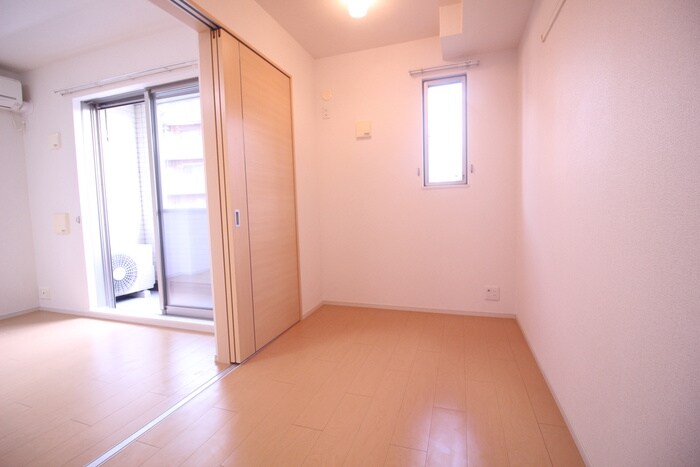 物件内観写真13　(居室)