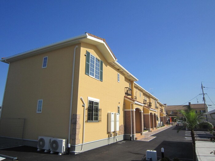 物件外観写真1　(外観写真)