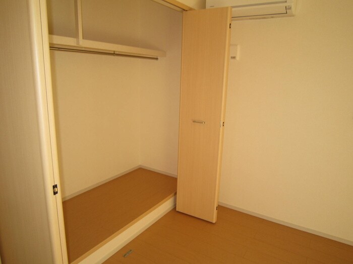 物件内観写真10　(収納)