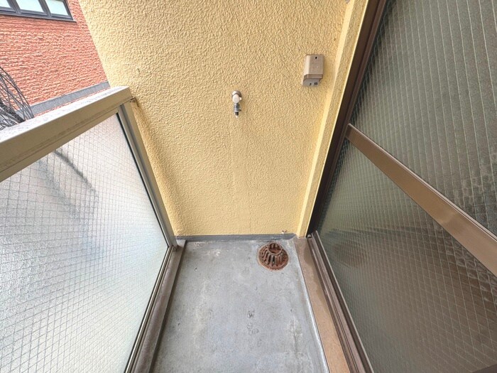 物件内観写真7　(洗濯機置場)