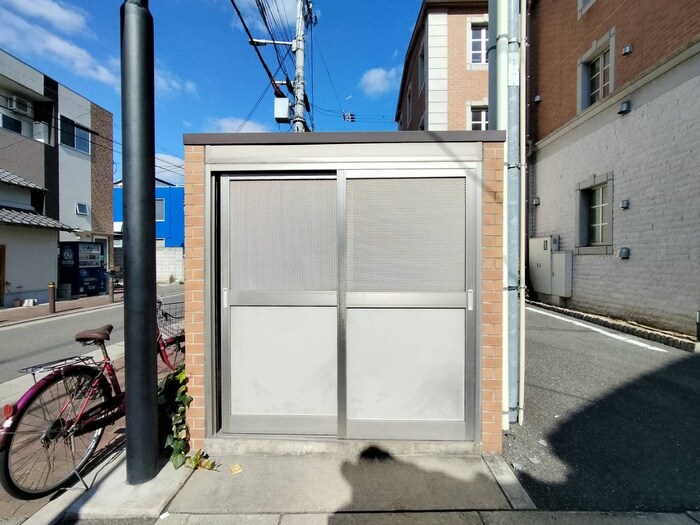 物件外観写真4　(建物設備)