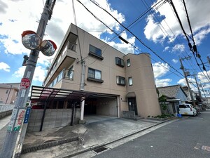 ロイヤル八尾外観写真