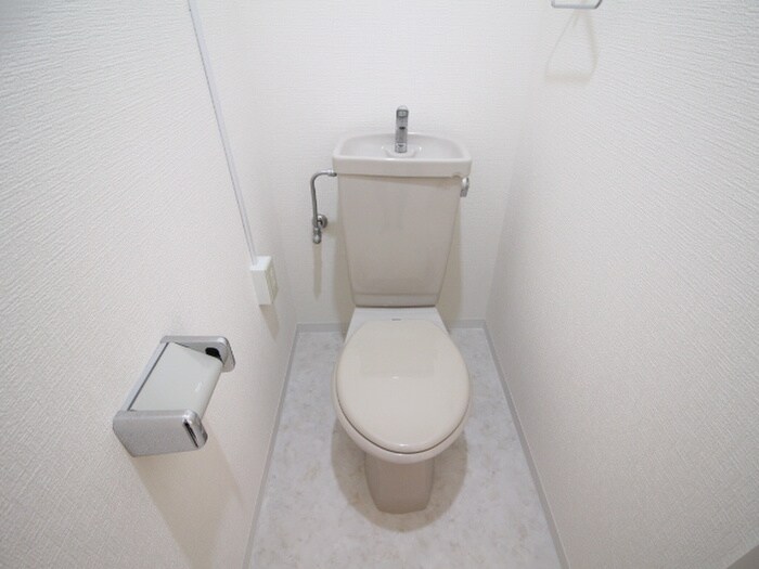 物件内観写真12　(トイレ)