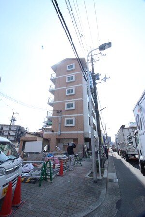 ｴｸｾﾚﾝﾄ２１上新住販ﾋﾞﾙ外観写真