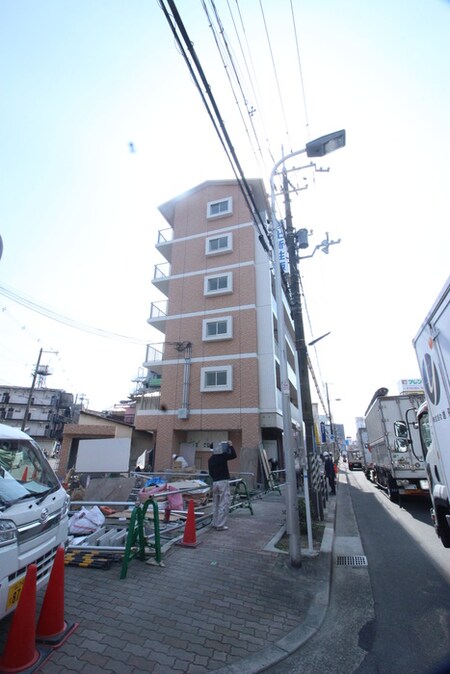 ｴｸｾﾚﾝﾄ２１上新住販ﾋﾞﾙ外観写真