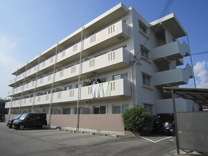 カ－サプレミ－ル外観写真